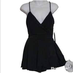 Iris Basic Surplice V- Neck Black Skort/ Romper Size Junior XL